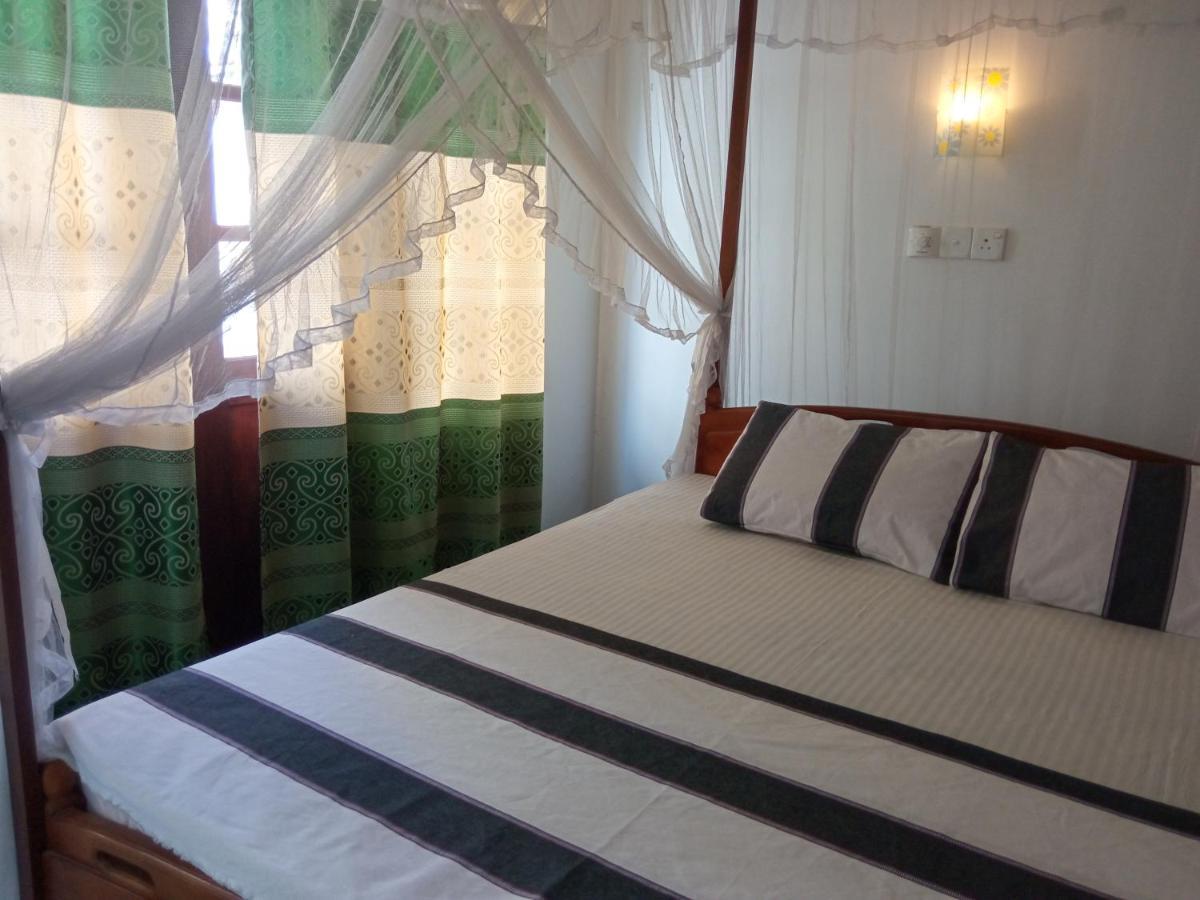 Bluebell Guest House Unawatuna Eksteriør billede