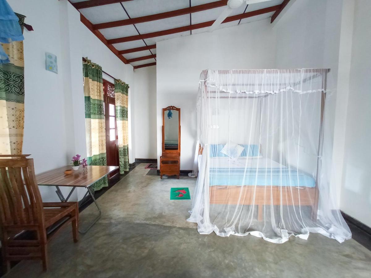 Bluebell Guest House Unawatuna Eksteriør billede