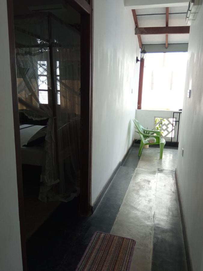 Bluebell Guest House Unawatuna Eksteriør billede